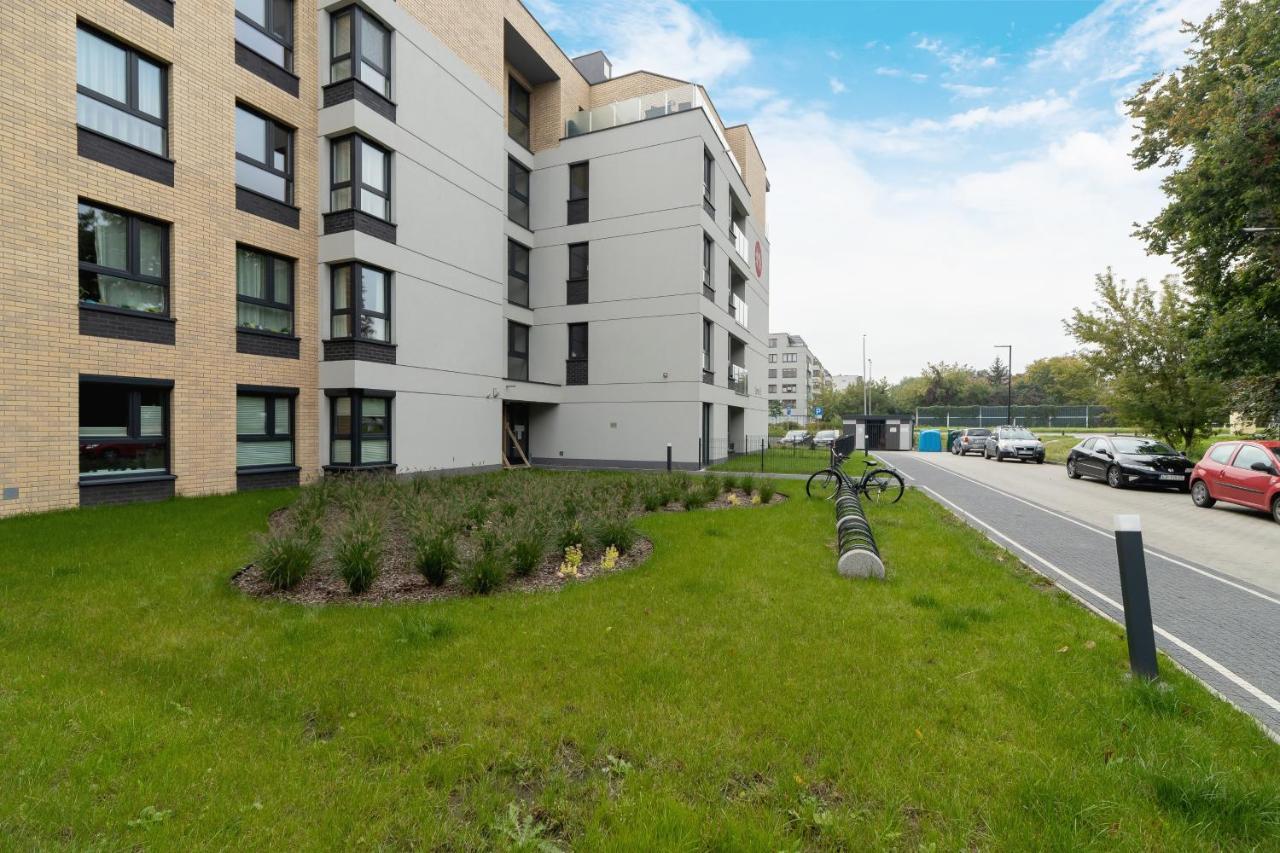 W Parku Lotników Apartments Tauron Arena by Renters Cracovia Exterior foto